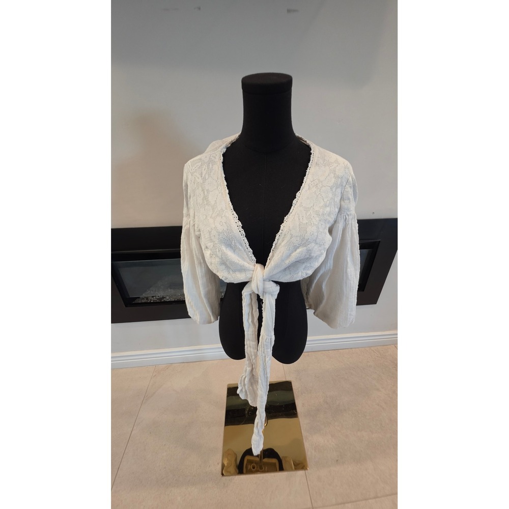 Free People White Lace Knit Puff Sleeve Cropped Wrap Top Boho chic festival L